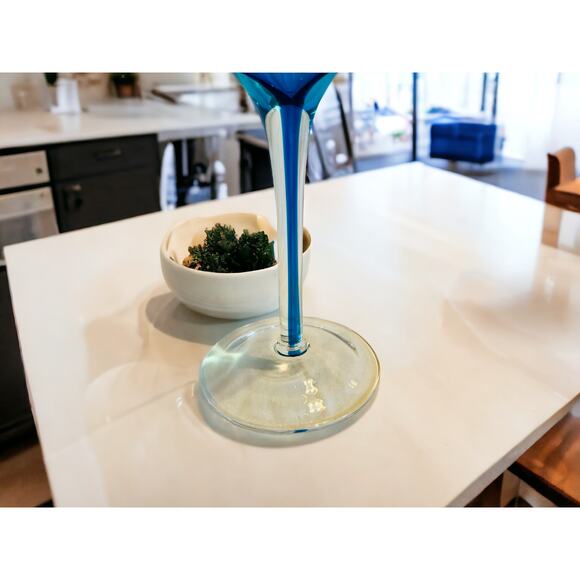 Set of 5 Blue Wine Glasses-Hand Blown Stemware-Coastal Beach Goblets-Vintage - Picture 4 of 8